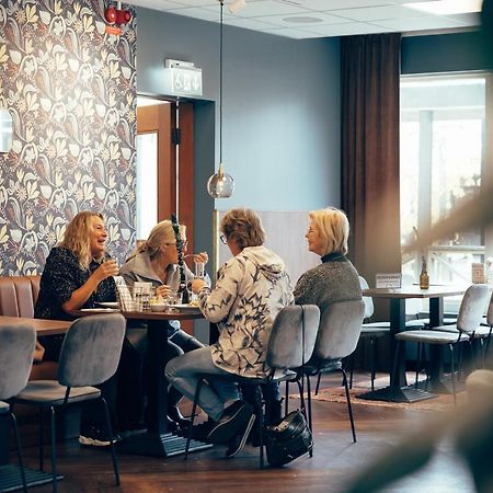 Briq Hotell Hova Eksteriør billede